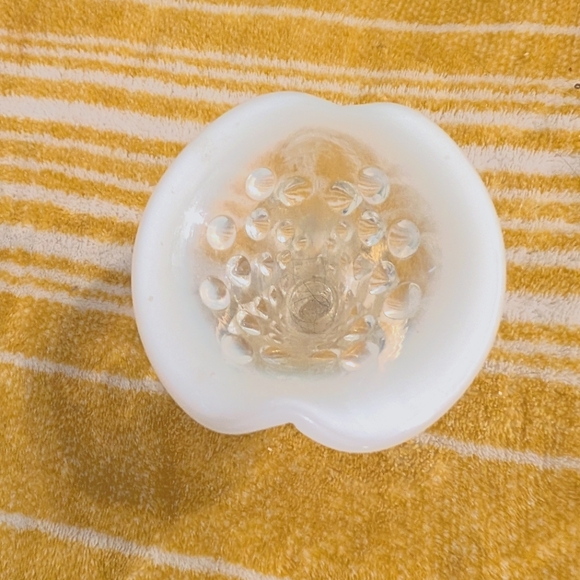 Vintage Fenton hobnob glass decor - Picture 5 of 6